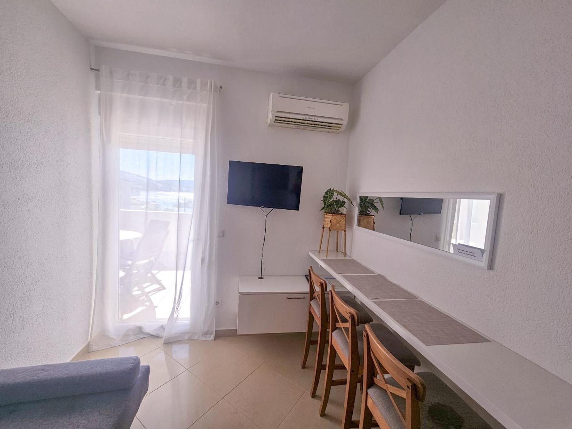 T&T Sea View Apartments Trogir Exterior photo