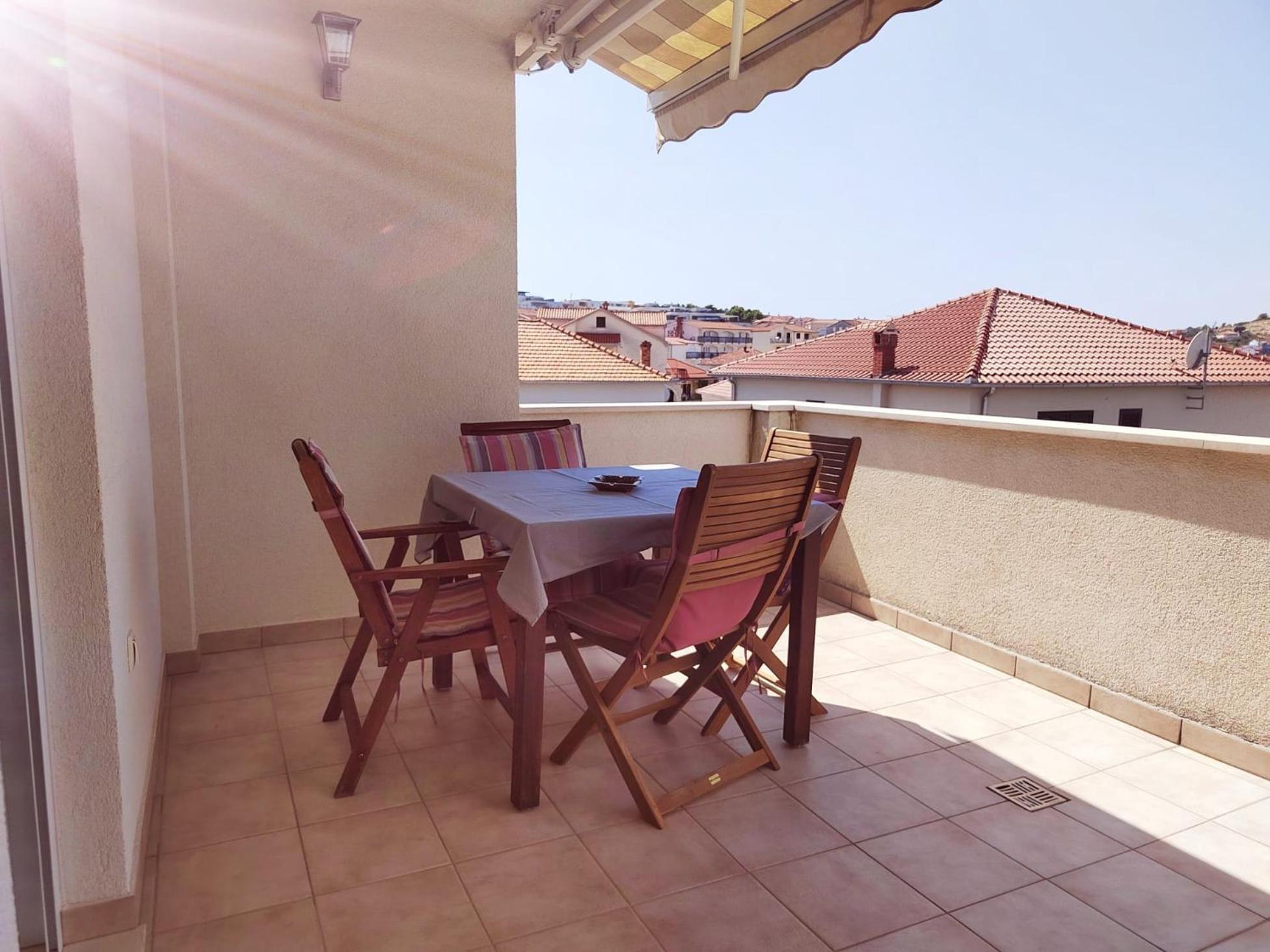 T&T Sea View Apartments Trogir Exterior photo
